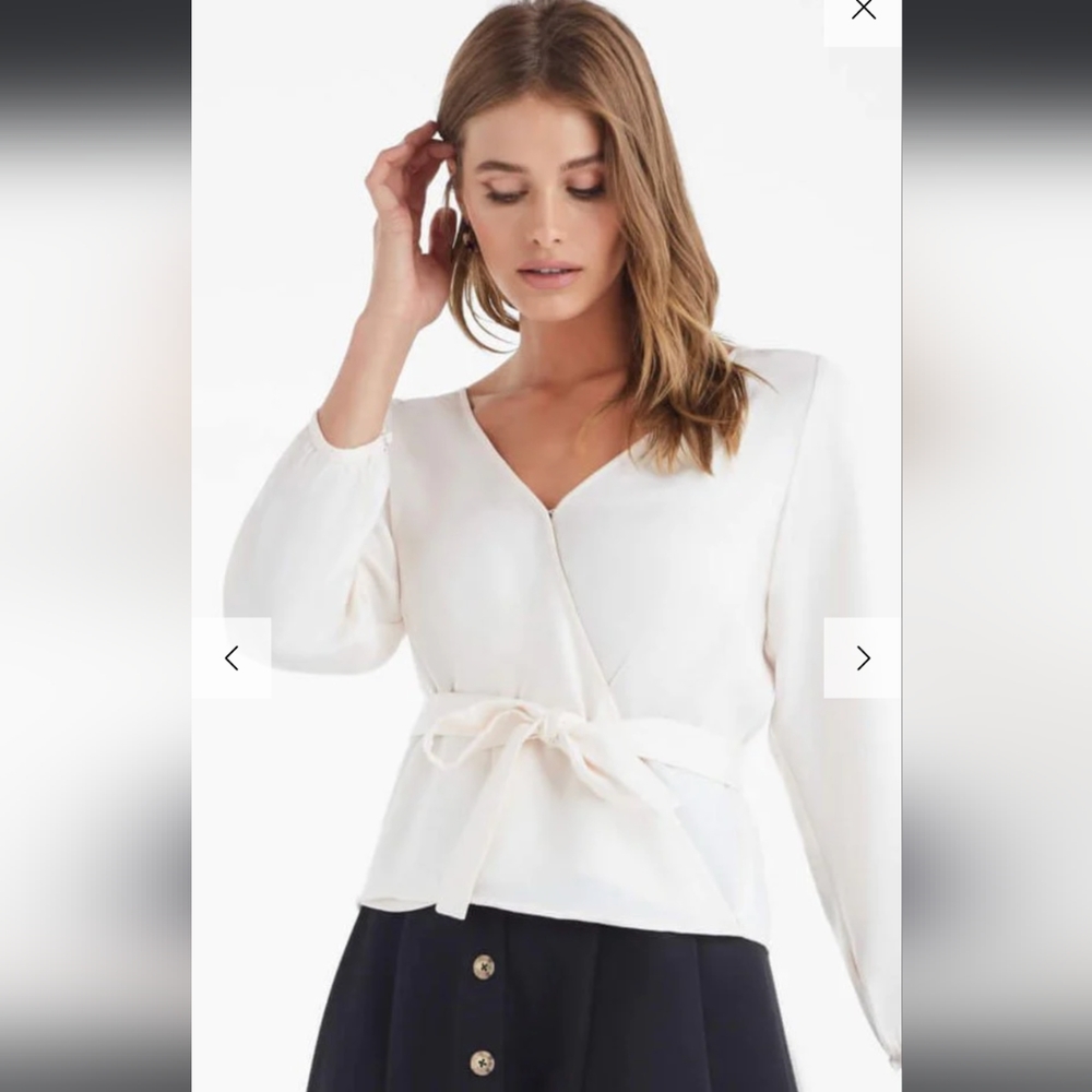 Vetta Capsule Gathered Sleeve Wrap Top